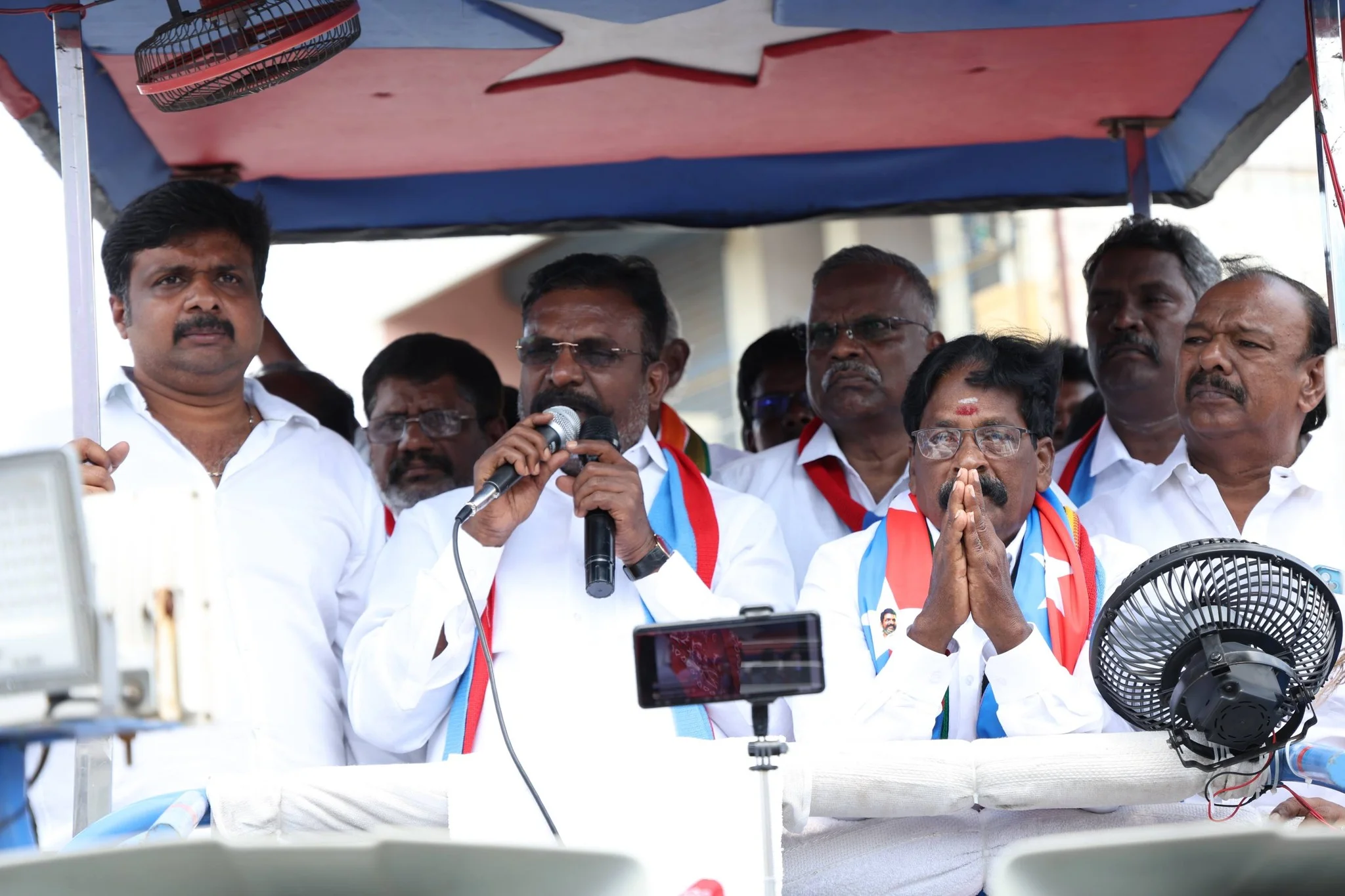 சமுதாயத் தலைவர் இளையபெருமாளுக்குச் சிறப்பு செய்யவே ஜோதிமணிக்கு வாய்ப்பு! எழுச்சித்தமிழர் பெருமிதம்