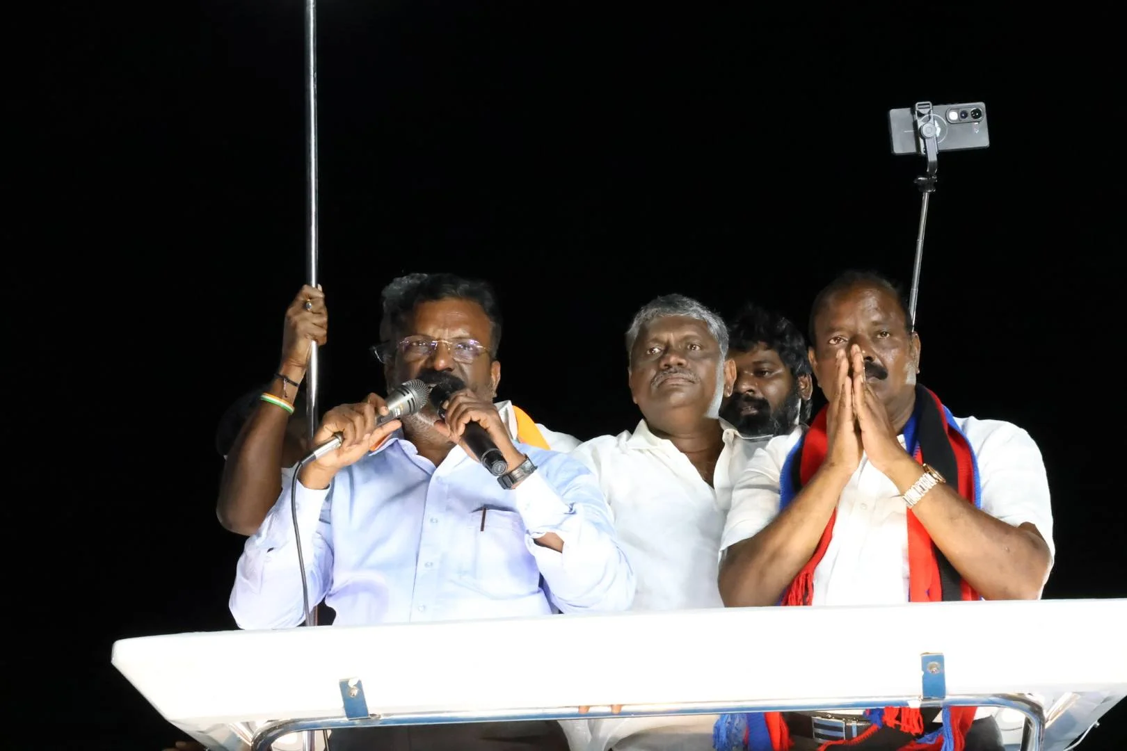 அ.தி.மு.க  - பா.ச.க கூட்டணி தப்பித்தவறி வெற்றி பெற்றுவிட்டால் தமிழ்நாடு உத்தரபிரதேசமாக மாறும்! - எழுச்சித்தமிழர் எச்சரிக்கை 