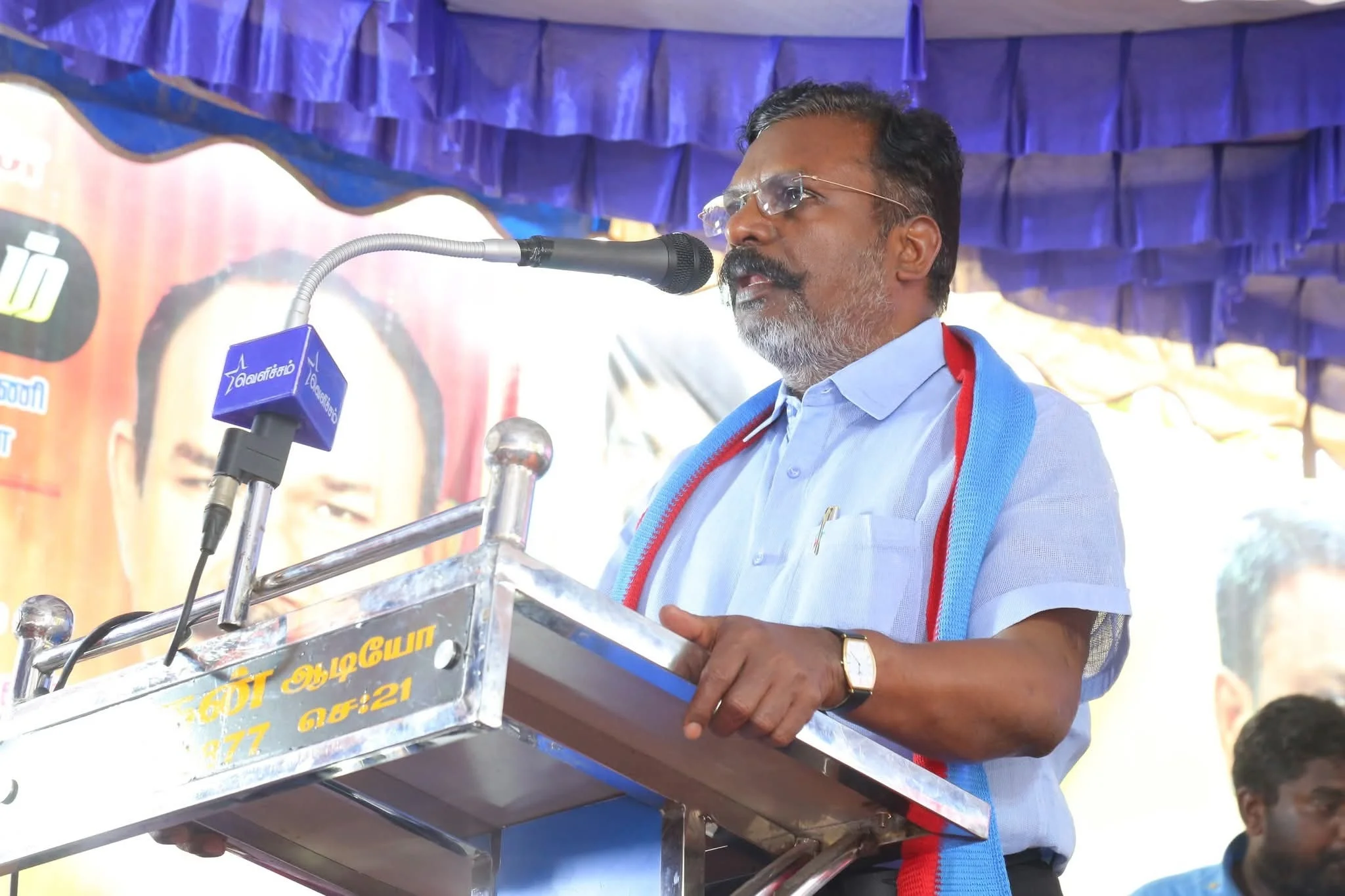தொழிலாளர் சட்டத் தொகுப்புகளை மோடி அரசு திரும்பப் பெறும் வரையில் அவற்றை எதிர்த்துப் போராட உறுதியேற்போம்!  தொல்காப்பியன் திருமாவளவன் அறிக்கை!