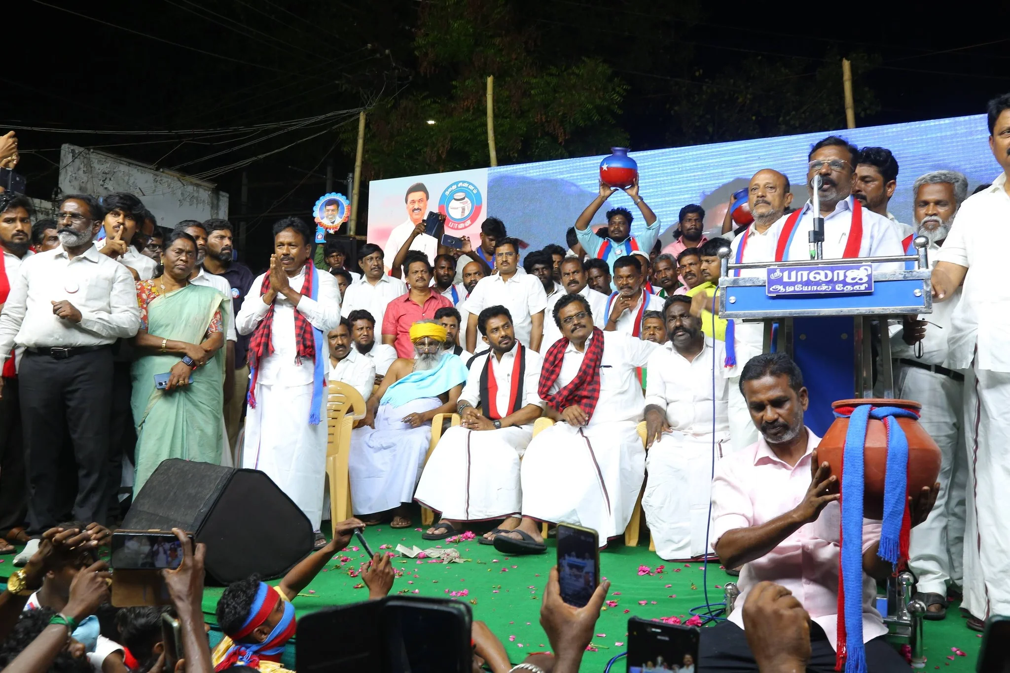 அ.தி.மு.க.விற்குப் போடுகிற ஒவ்வொரு ஓட்டும் பி.ஜே.பி.க்குப் போடுகிற ஓட்டு! -  எழுச்சித்தமிழர் எச்சரிக்கை 